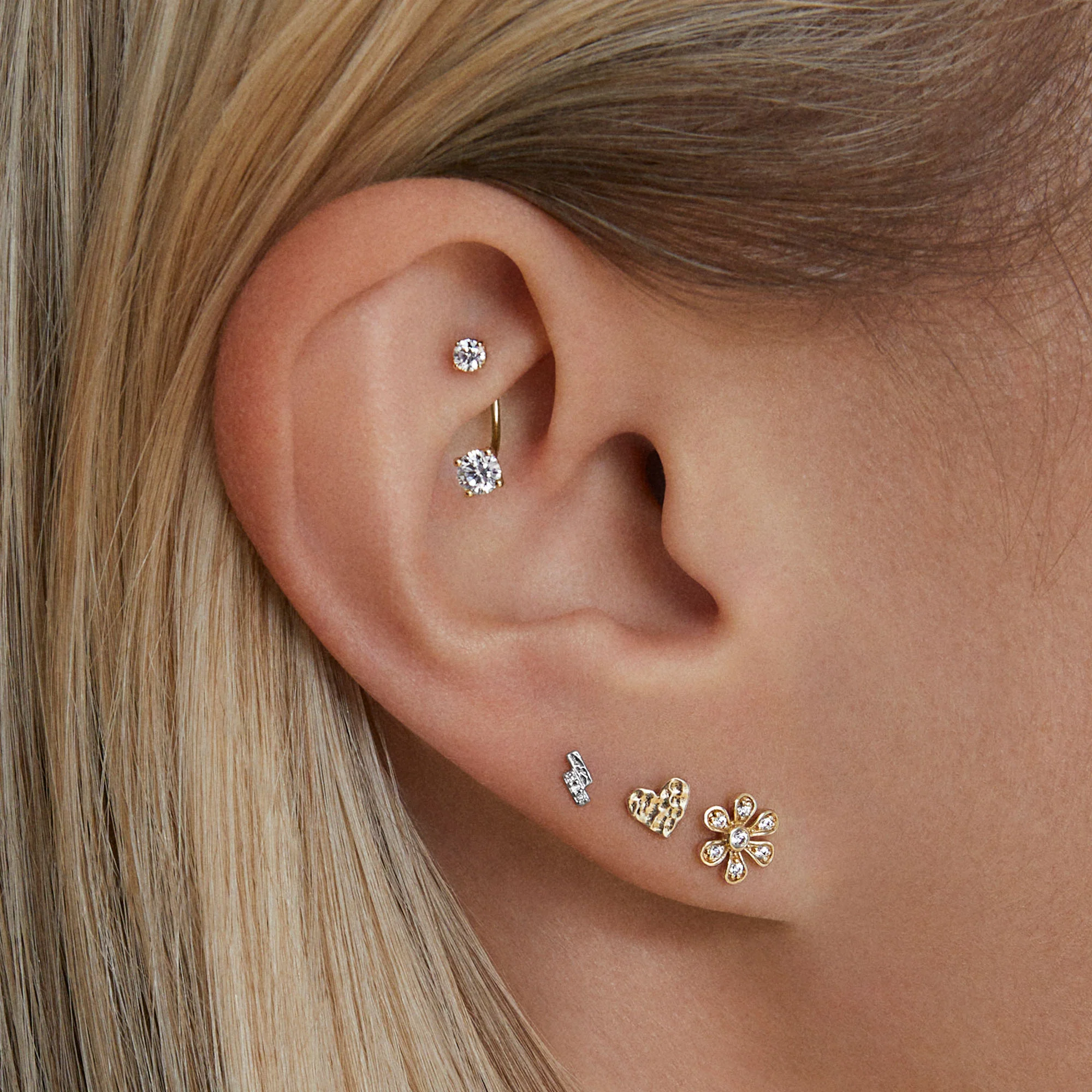 14k Hammered Heart Flat Back Stud - Image 9