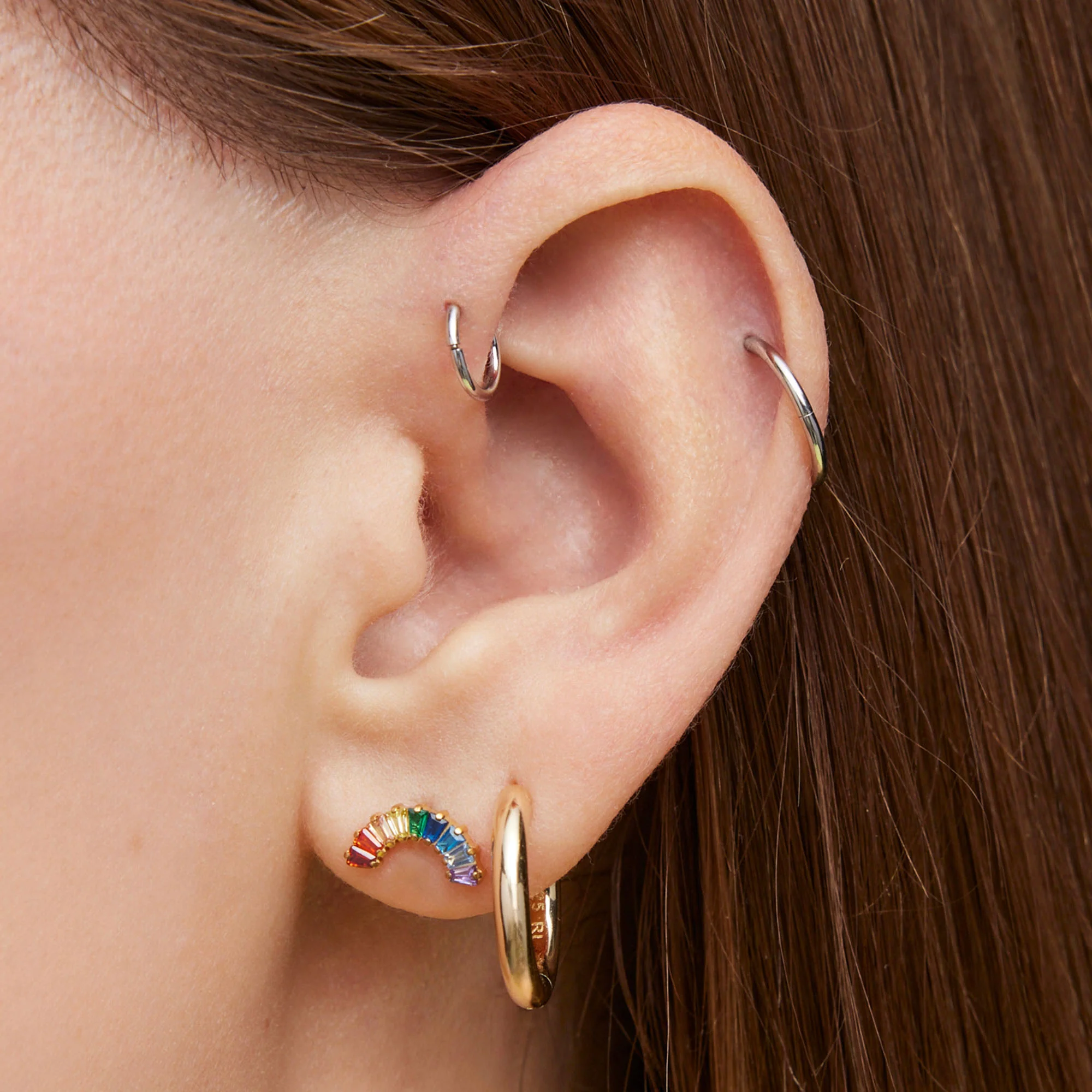 24k Titanium Rainbow Arch Flat Back Stud - Image 2